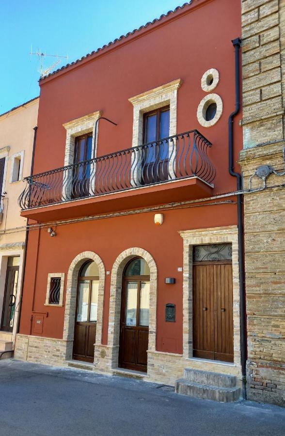 ヴァスト In Piazzetta Bed & Breakfast エクステリア 写真